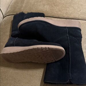 Kookaburra Black Suede Boots with Tan Soles